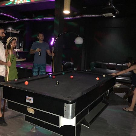M Box Seminyak Hostel Ngoại thất bức ảnh
