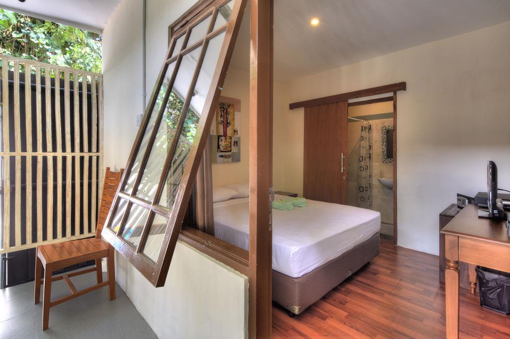 M Box Seminyak Hostel Ngoại thất bức ảnh